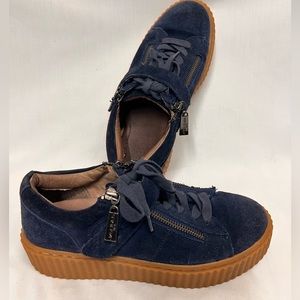 J/Slides suede, chunky sneaker. Size 7.